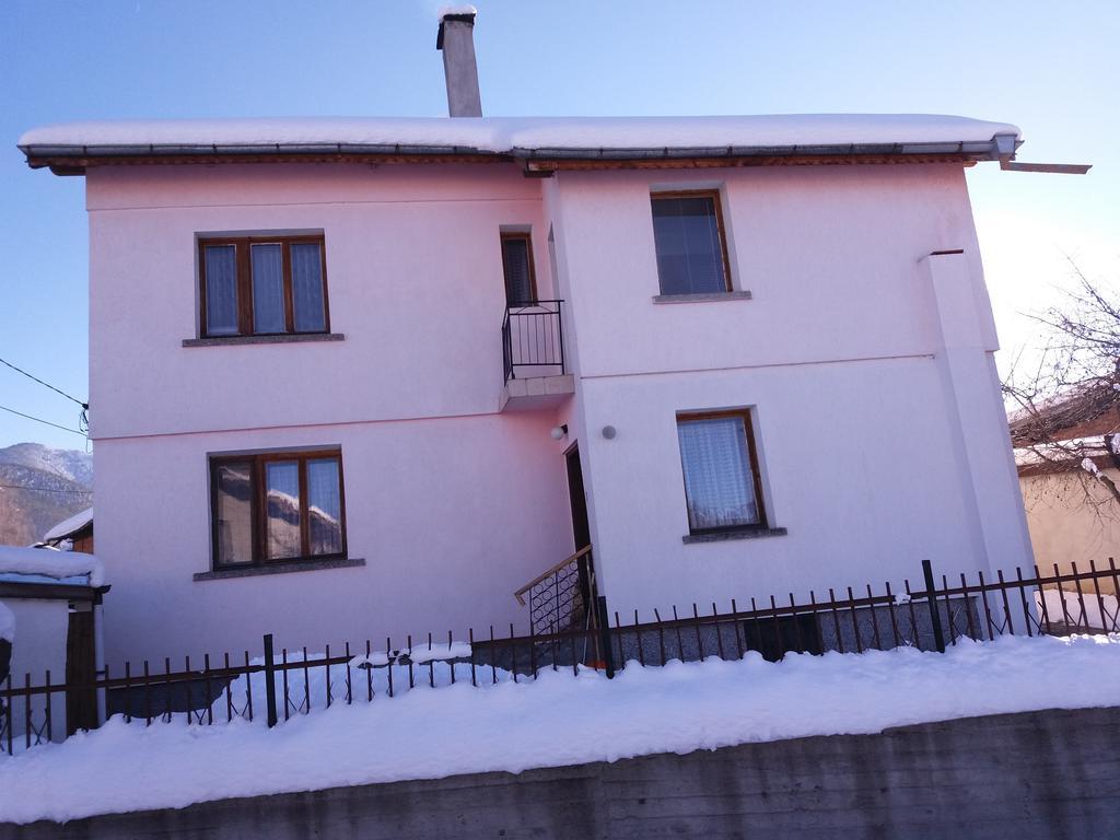 Guest House Ahp Mala Tsŭrkva Zewnętrze zdjęcie